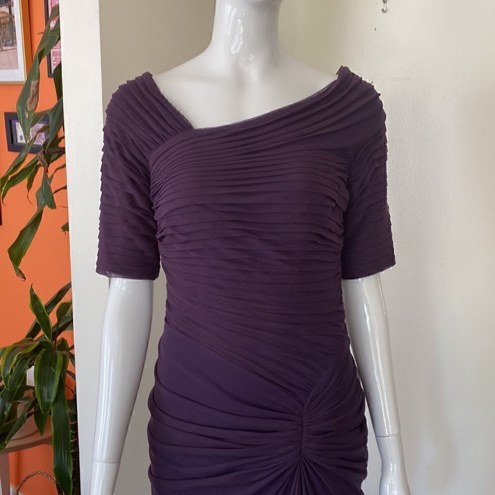 Tadashi Shoji Eggplant Purple Ruched Evening Dress Size Small - Picture 3 of 11